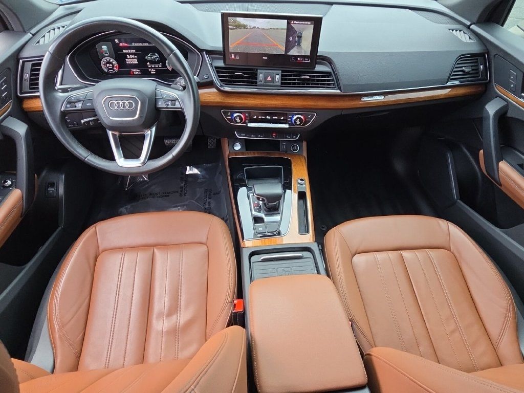 Used 2021 Audi Q5 Premium w/ Premium Plus Package AWD/4WD image 13