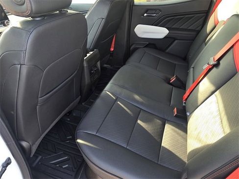 New 2026 GMC Canyon AT4X image 10