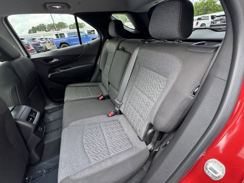Used 2023 Chevrolet Equinox LT image 19