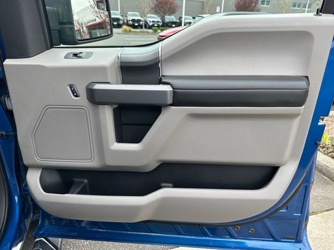 Used 2017 Ford F150 XLT w/ Equipment Group 302A Luxury AWD/4WD image 16
