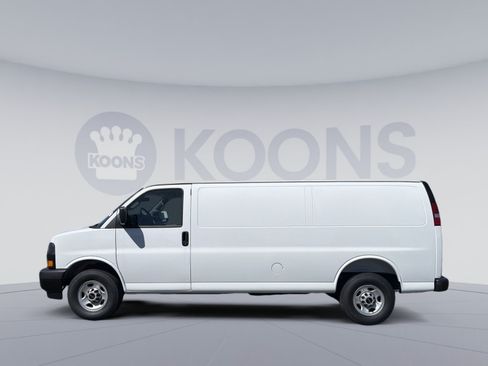 New 2026 GMC Savana 3500 Extended w/ Driver Convenience Package RWD image 2
