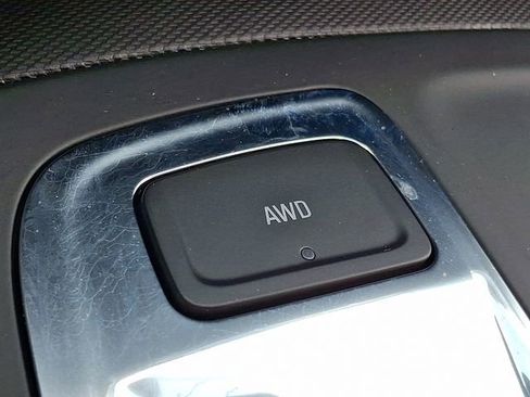 Certified 2024 Chevrolet Equinox LT w/ LPO, Floor Liner Package image 25