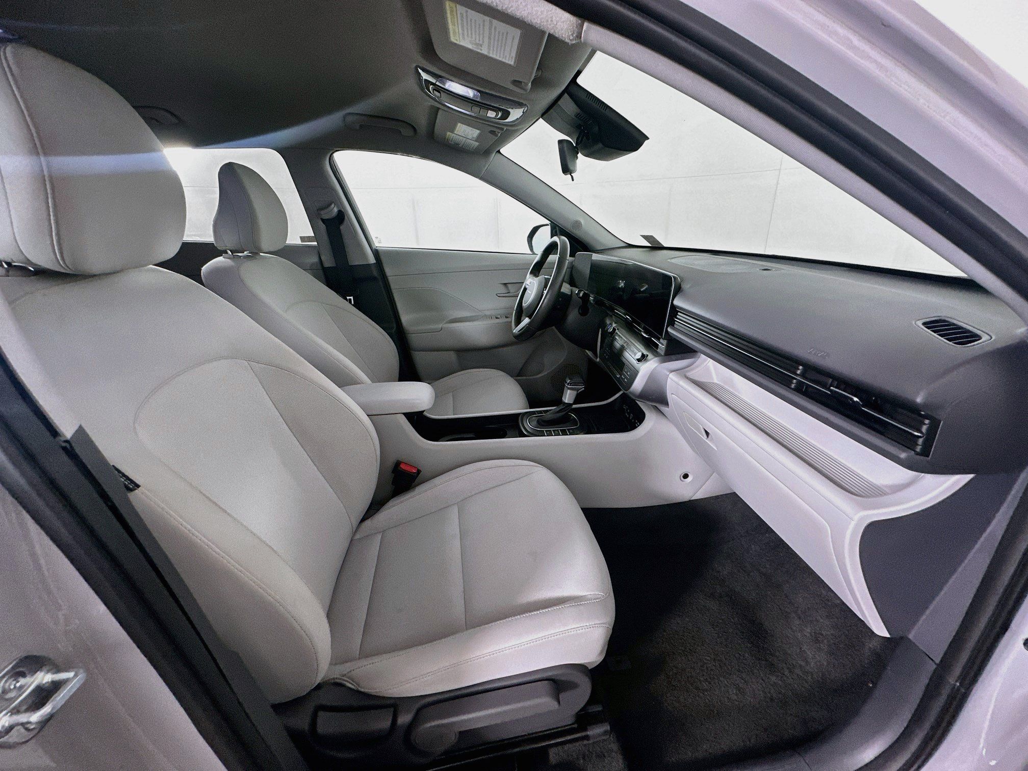 Used 2026 Hyundai Kona SEL Sport FWD image 29
