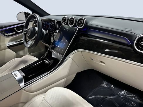 Certified 2023 Mercedes-Benz GLC 300 Black image 16