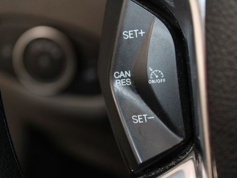 Used 2022 Ford Transit Connect XL image 23