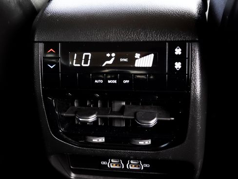 Used 2023 Jeep Grand Cherokee L Laredo AWD/4WD image 29