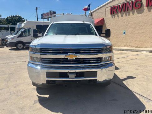 Used 2015 Chevrolet Silverado 3500 W/T image 2