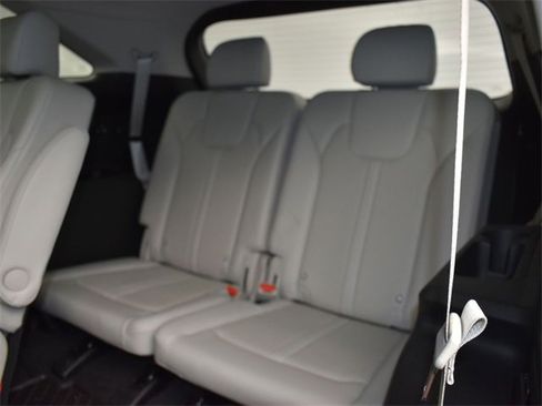 Certified 2024 Kia Sorento X-Line EX image 12