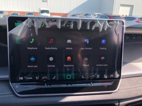 New 2026 Volkswagen Tiguan SE R-Line AWD/4WD image 28