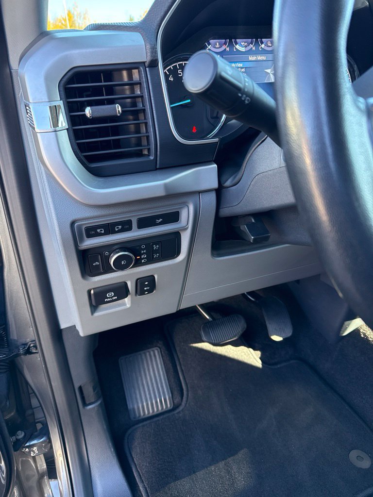 Used 2022 Ford F150 XLT w/ Equipment Group 302A High AWD/4WD image 25