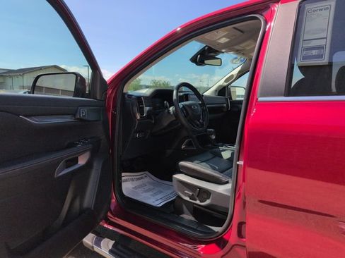 Used 2025 Ford Ranger Lariat w/ FX4 Off-Road Package AWD/4WD image 9