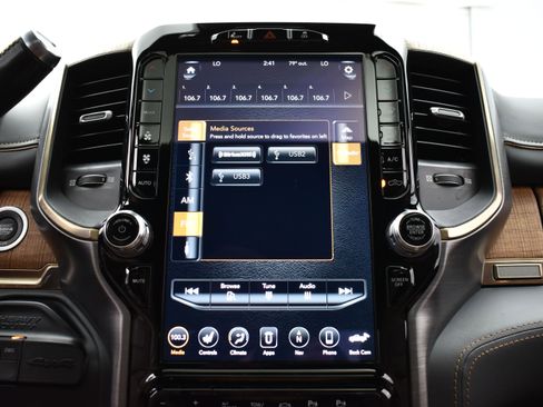 Used 2020 RAM 3500 Limited image 34