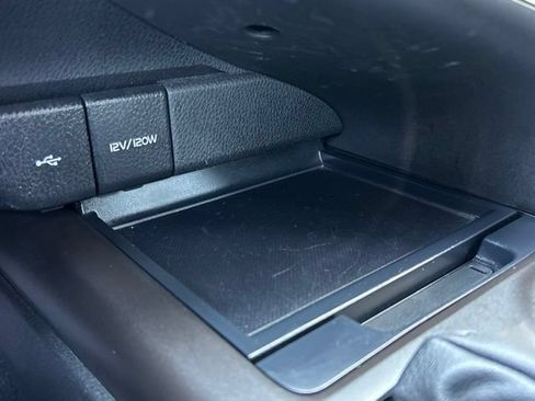 Used 2022 Toyota Camry SE w/ Cold Weather Package AWD/4WD image 68