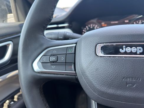 Used 2025 Jeep Compass Limited AWD/4WD image 27