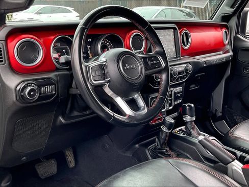 Used 2018 Jeep Wrangler Unlimited Rubicon image 16