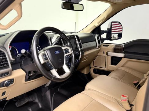 Used 2019 Ford F250 Lariat w/ Chrome Package AWD/4WD image 16