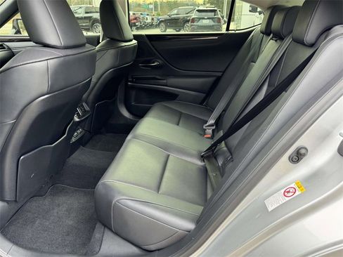Used 2019 Lexus ES 350 image 16