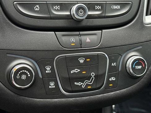 Used 2024 Chevrolet Malibu LS w/ Driver Confidence Package FWD image 18