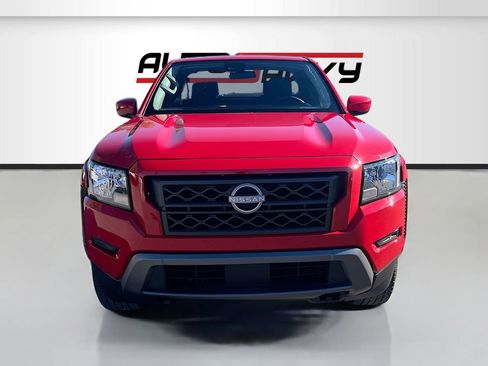 Used 2024 Nissan Frontier SV w/ Technology Package RWD image 2