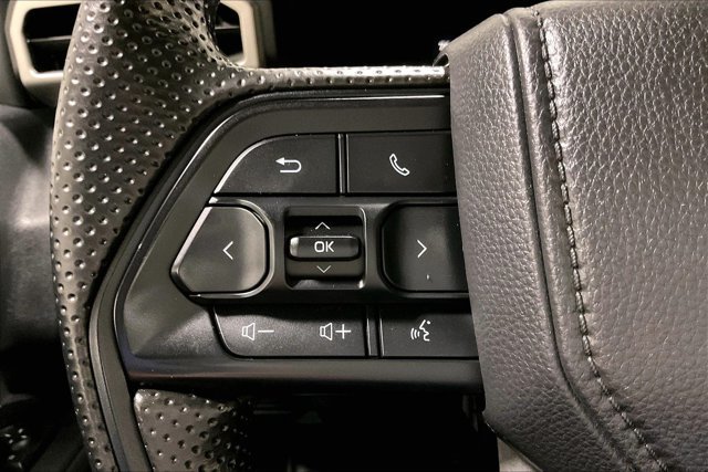 Certified 2025 Toyota Tacoma SR5 AWD/4WD image 19