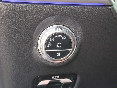 Certified 2023 Mercedes-Benz C 300 4MATIC Sedan image 20