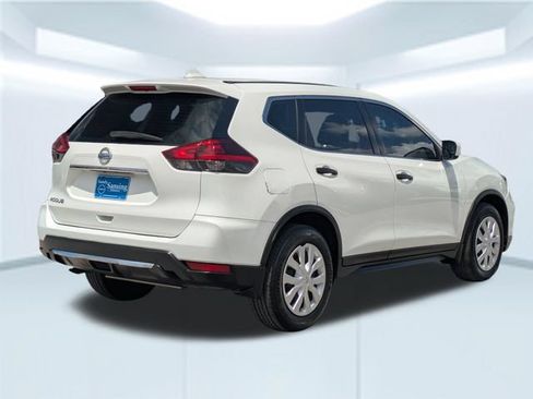 Used 2018 Nissan Rogue S FWD image 6