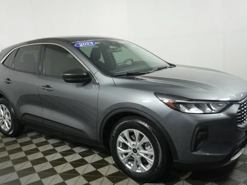 Certified 2023 Ford Escape Active w/ Cold Weather Package FWD image 1