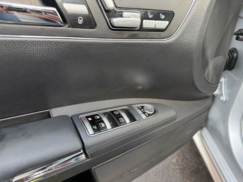 Used 2010 Mercedes-Benz S 550 image 29