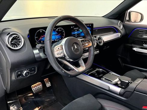 Used 2022 Mercedes-Benz GLB 35 AMG 4MATIC image 16