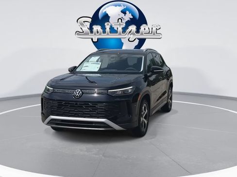 New 2026 Volkswagen Tiguan SE AWD/4WD image 3