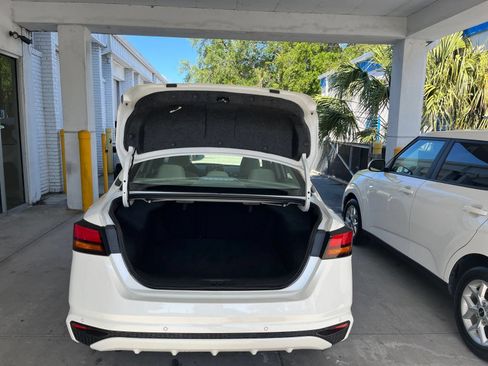 Used 2025 Nissan Altima 2.5 SV FWD image 32