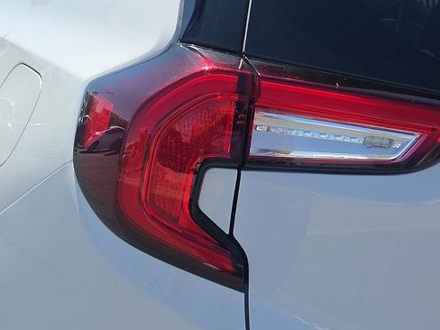 Used 2023 GMC Terrain SLT w/ Elevation Edition FWD image 20