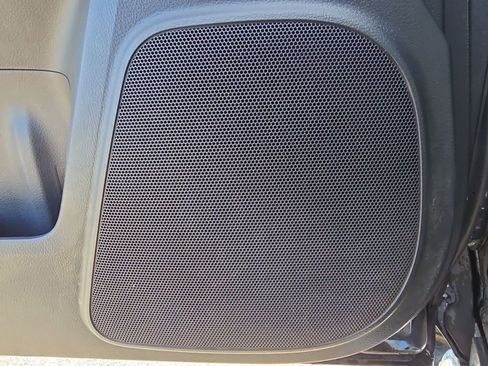 Used 2015 Toyota 4Runner Limited image 25