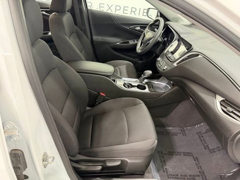 Used 2022 Chevrolet Malibu LS image 29