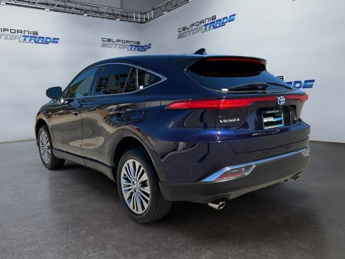 Used 2023 Toyota Venza Limited AWD/4WD image 7