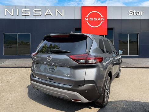 Used 2023 Nissan Rogue SV AWD/4WD image 6