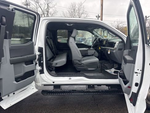 New 2026 Ford F550 4x4 Supercab Super Duty image 38