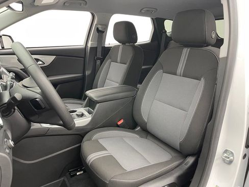 Used 2024 Chevrolet Blazer LT w/ Convenience Package FWD image 18