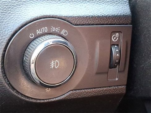 Used 2011 Chevrolet Camaro LT image 19