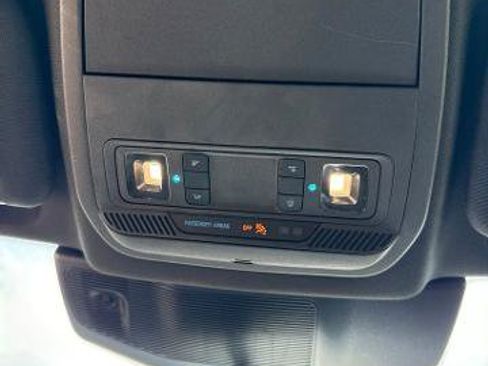 Certified 2020 Ford Explorer XLT w/ Equipment Group 202A AWD/4WD image 22