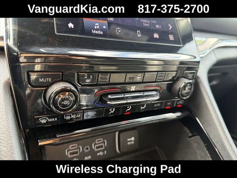 Used 2022 Jeep Grand Cherokee L Laredo RWD image 20