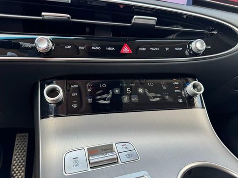 New 2026 Genesis GV70 2.5T Advanced AWD/4WD image 15