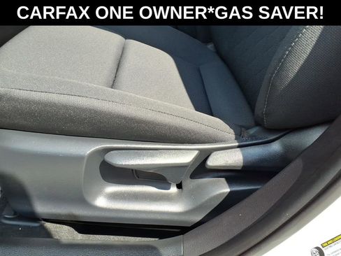 Used 2025 Toyota Corolla LE FWD image 14