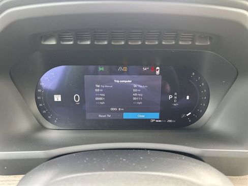 New 2026 Volvo XC90 B6 Plus w/ Protection Package AWD/4WD image 18