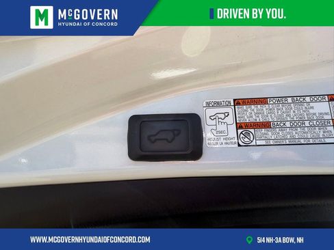 Used 2016 Toyota RAV4 Limited AWD/4WD image 24