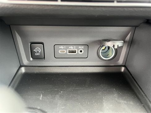 New 2025 Nissan Sentra SR w/ SR Premium Package image 12