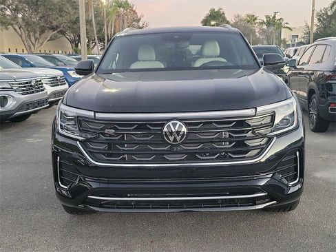 New 2026 Volkswagen Atlas Cross Sport SEL Premium R-Line image 2