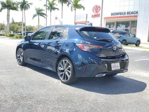 Used 2019 Toyota Corolla XSE image 3