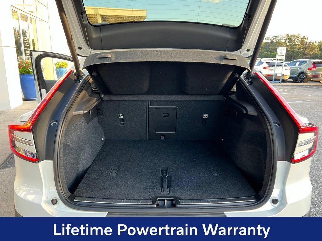 Certified 2023 Volvo C40 P8 Recharge Plus AWD/4WD image 21