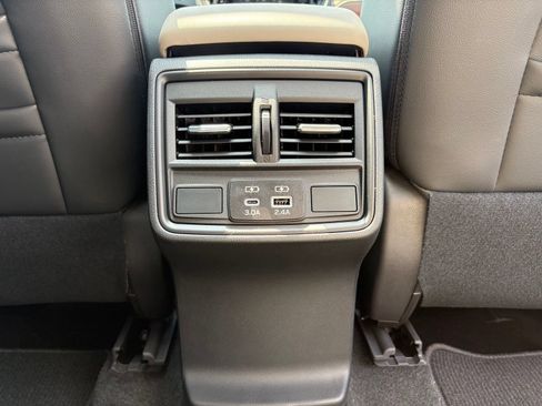 New 2026 Subaru Forester Premium AWD/4WD image 31